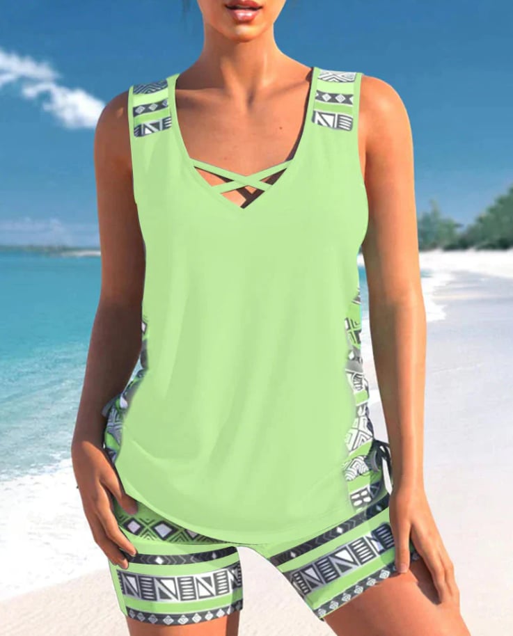 Printed Tankini Set With V-Neck