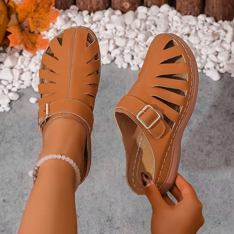 Alvena Closed-Toe Cut-Out Buckle Flat Sandals