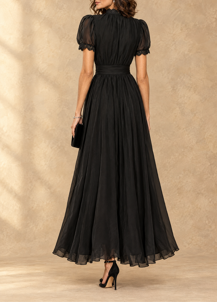 Elia Keyhole Maxi Dress - Black