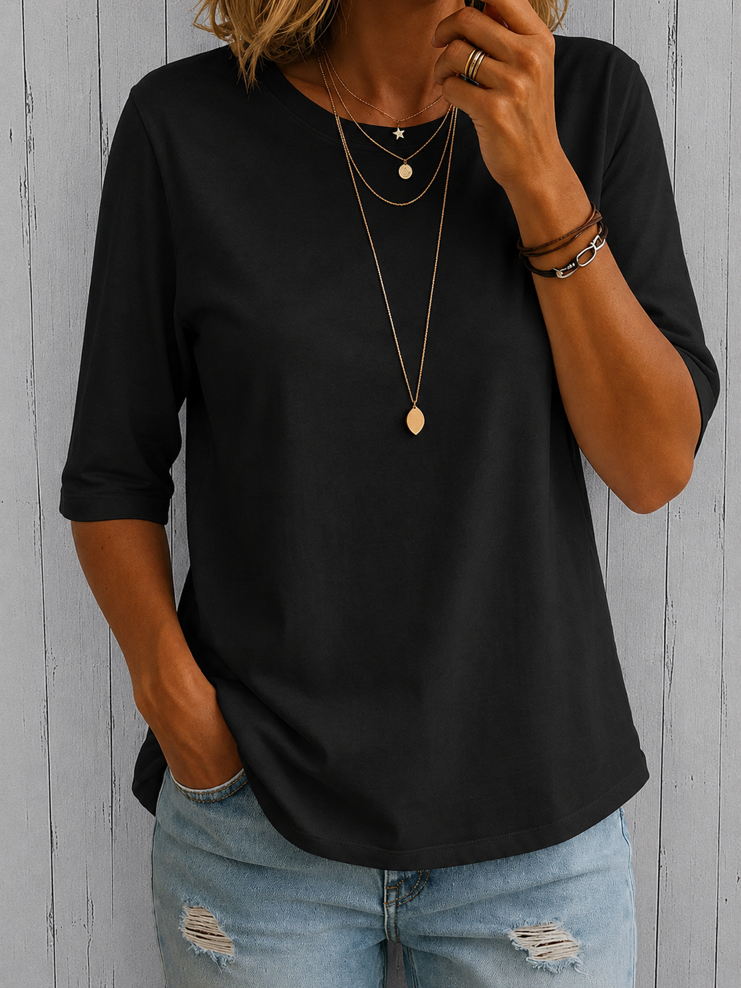 Calvera Comfort Coverage Tee
