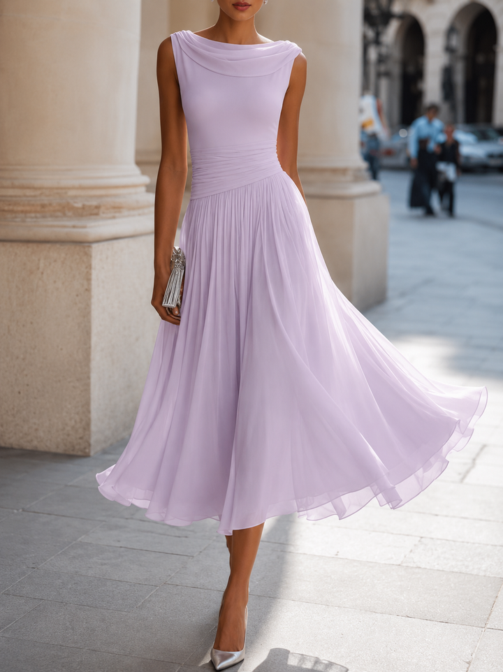 Iselle | Pleated Midi Dress