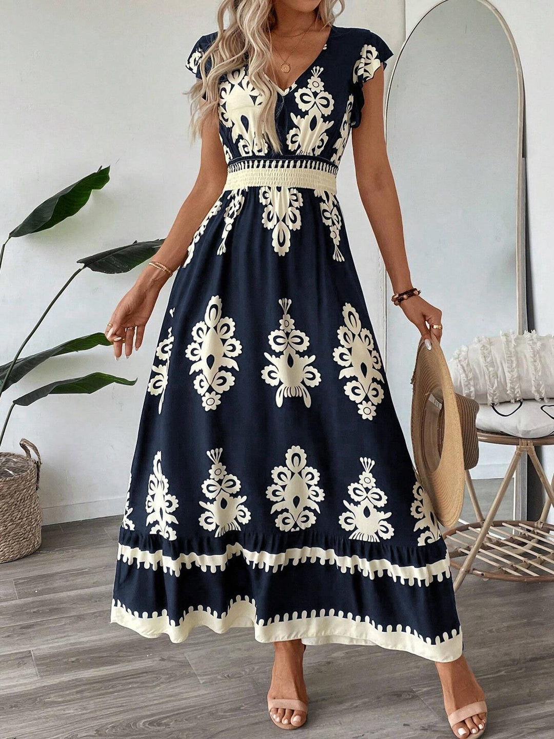 Canda Flattering Elegant Maxi Dress