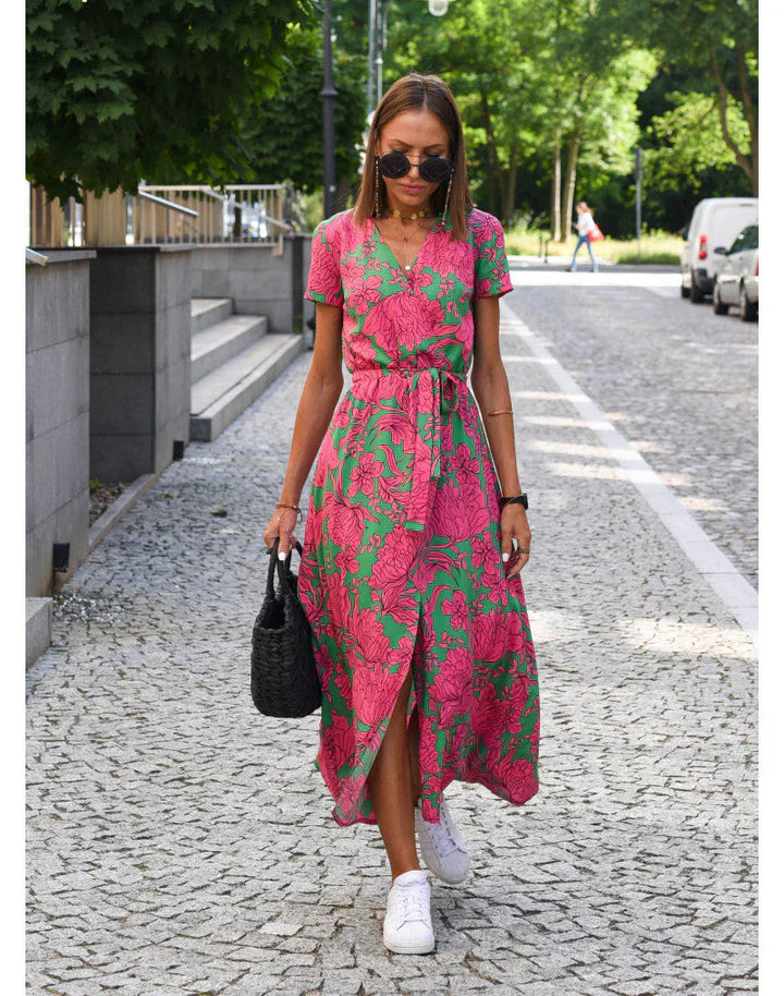 Manon – Elegant V-Neck Dress