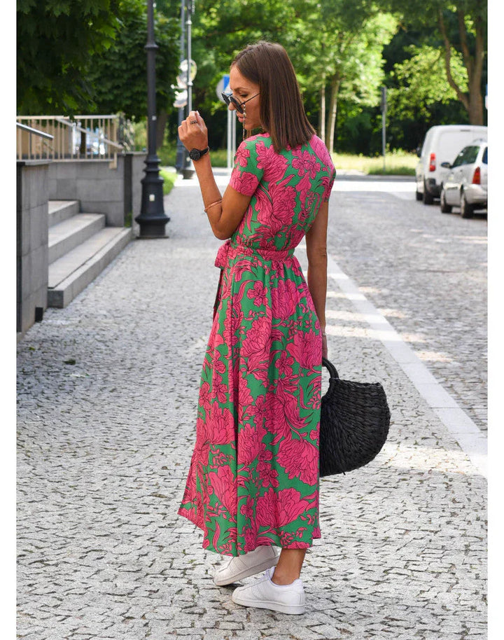 Manon – Elegant V-Neck Dress