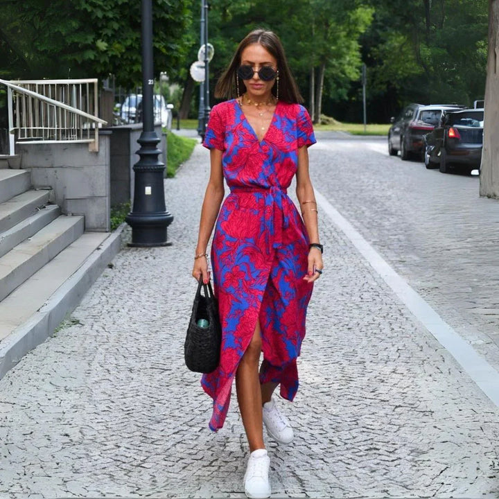 Manon – Elegant V-Neck Dress