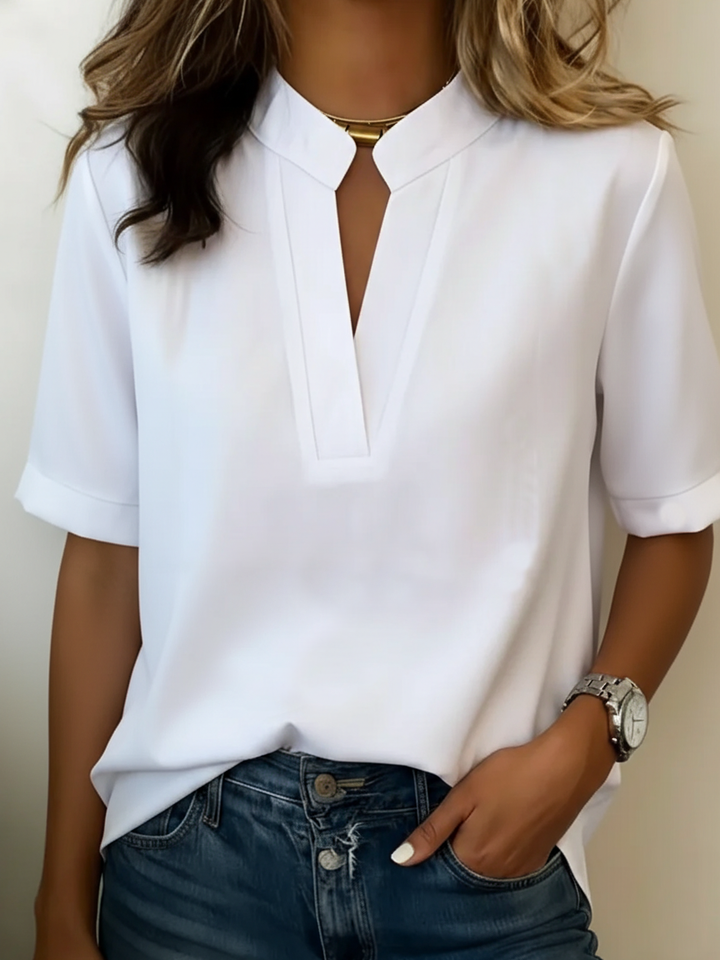 Elise - Elegant Blouse with Refined Collar