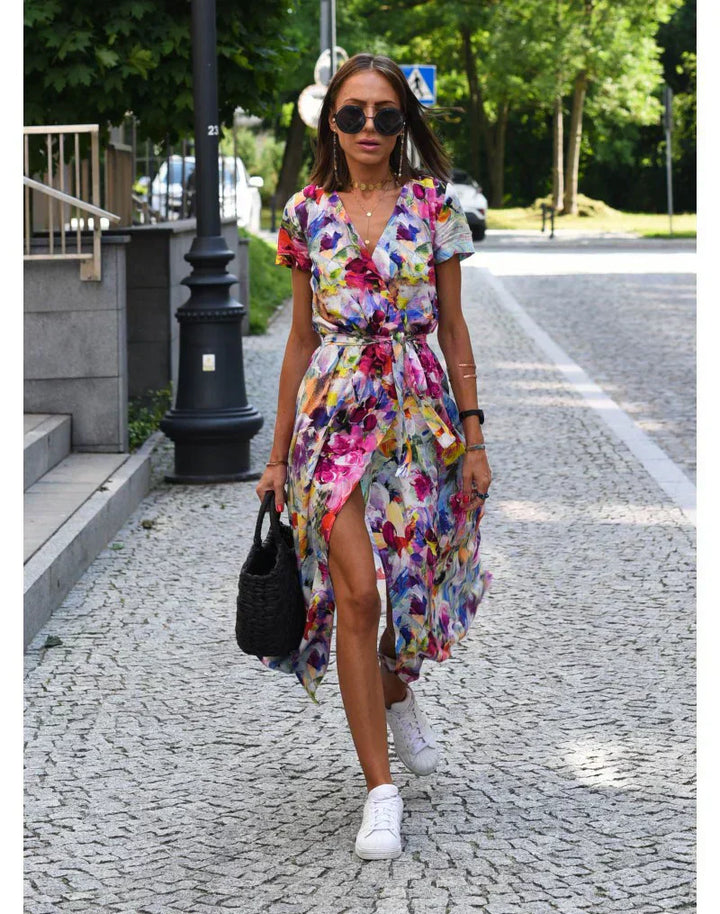 Manon – Elegant V-Neck Dress