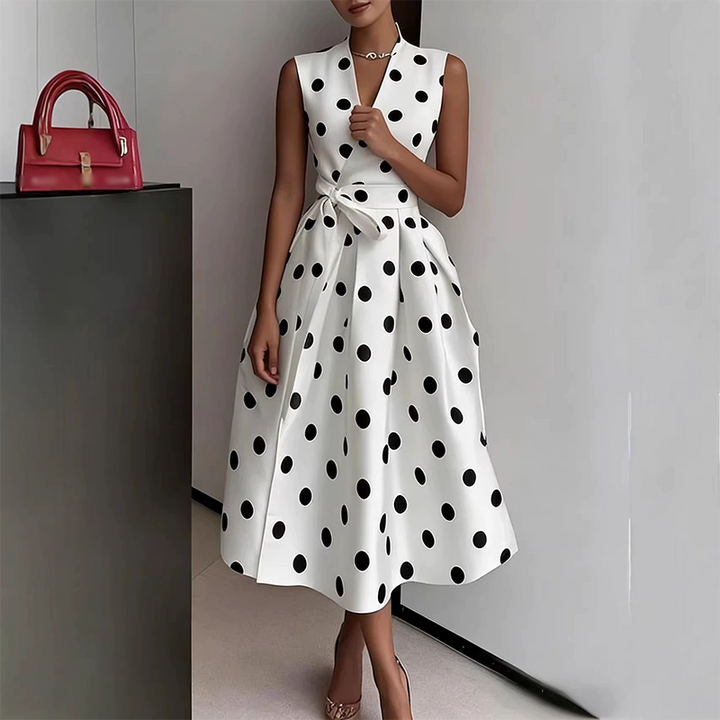 Dotty – Polka Dot V-Neck Dress
